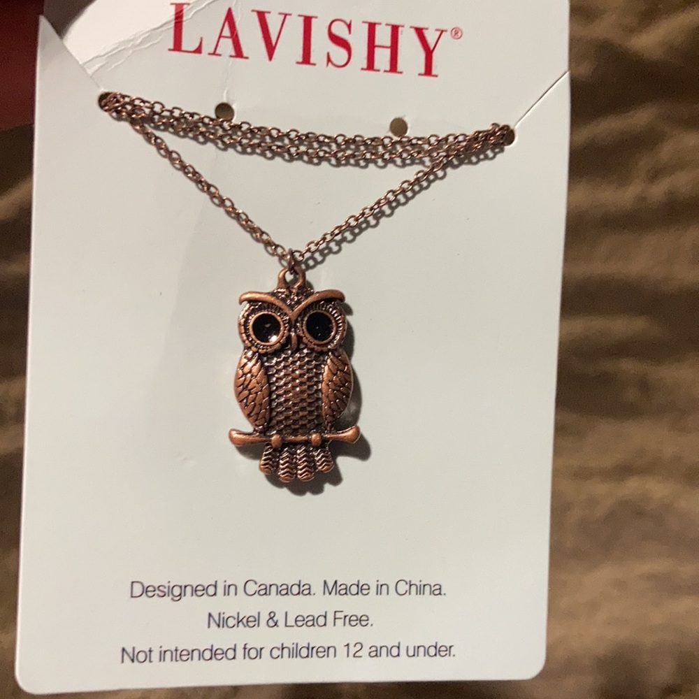 NWT Lavishy Owl Necklace